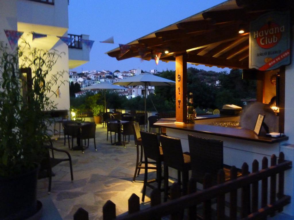 Hotel Golden Sun Kokkari Exterior foto